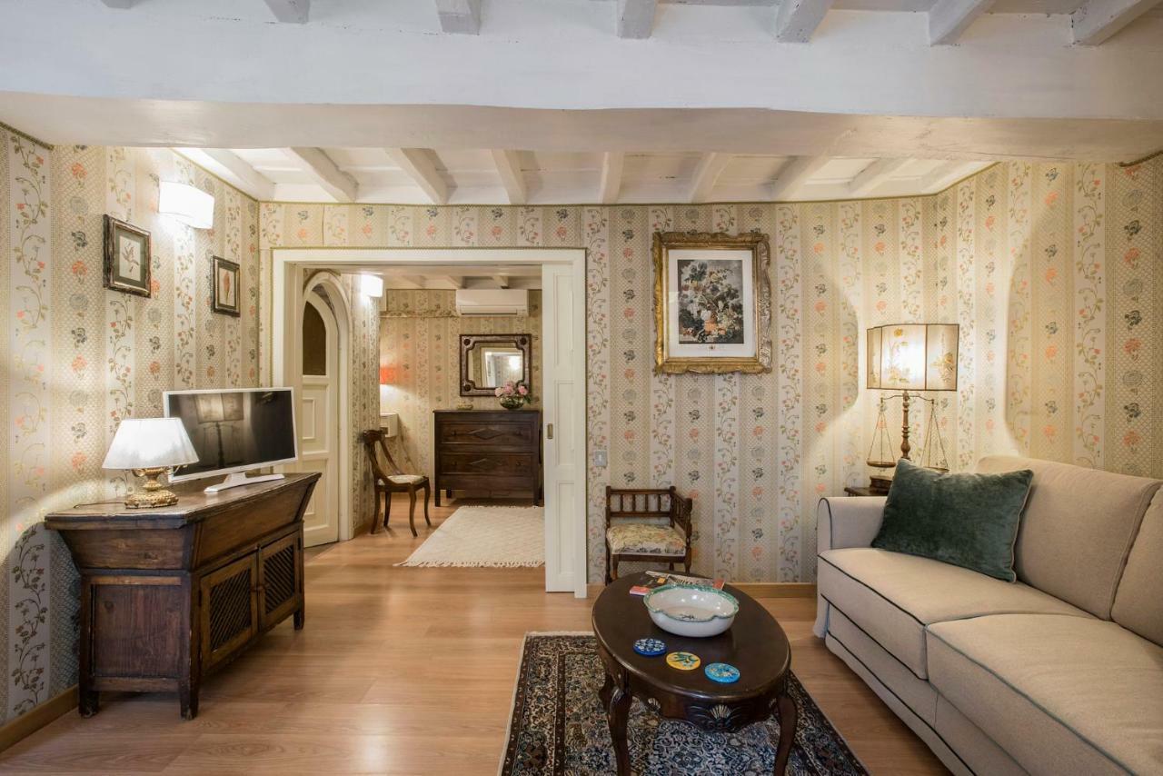 Trevinestrome - Exclusive Trevi Fountain View Apartment Exteriör bild