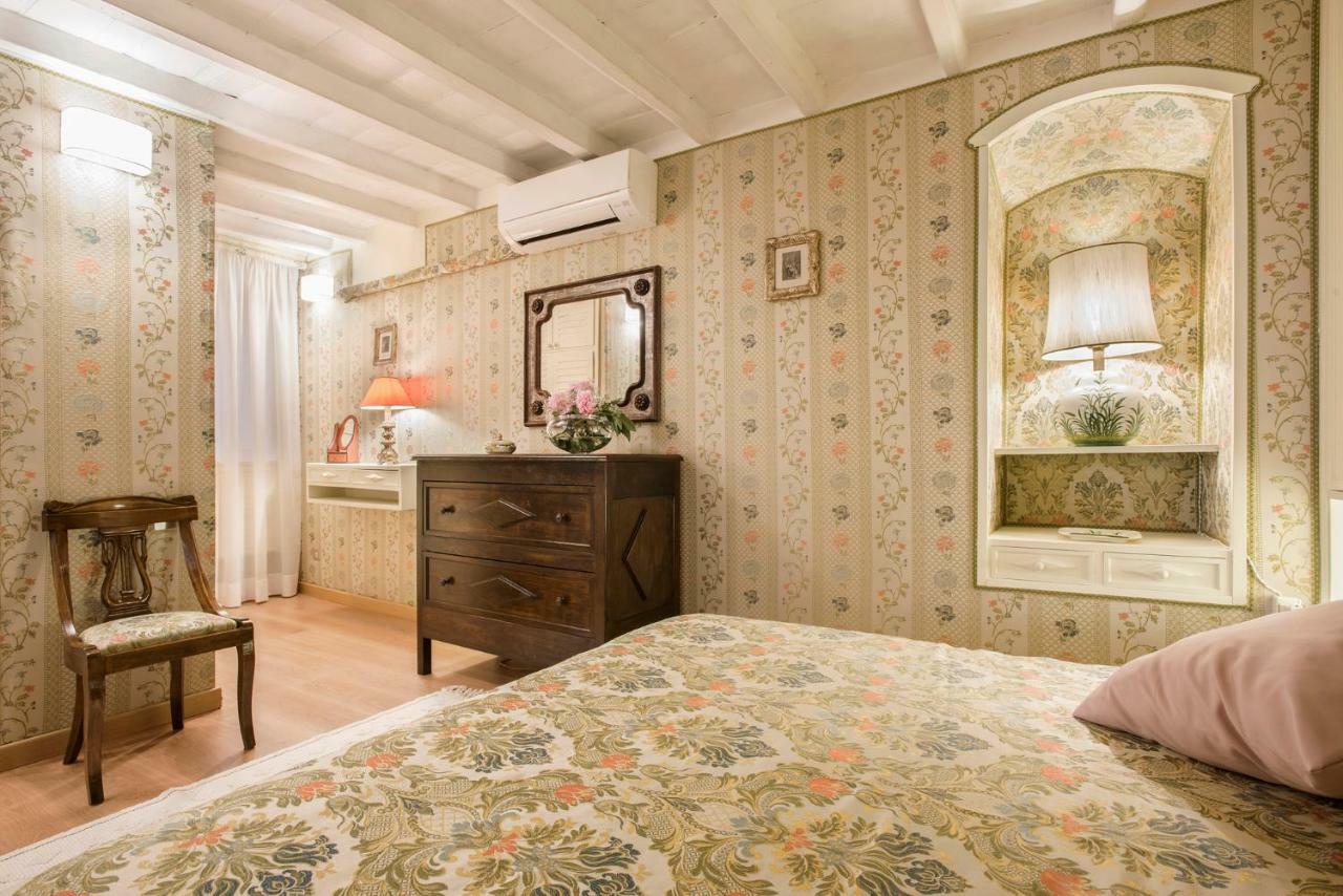 Trevinestrome - Exclusive Trevi Fountain View Apartment Exteriör bild